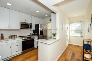 427 CERROMAR LANE, VENICE, FL 34293 - MLS#MFRN6142152