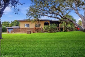 1356 YACHT CLUB DRIVE, VENICE, FL 34293 - MLS#MFRN6142233