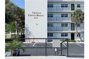 232 Saint Augustine Ave #804, VENICE