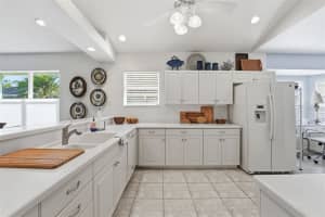 213 VENICE PALMS BOULEVARD, VENICE, FL 34292 - MLS#MFRN6142245