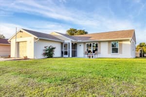 571 MORNINGSIDE ROAD, VENICE, FL 34293 - MLS#MFRN6142253