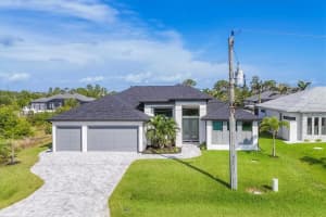 8634 SANTA CRUZ DRIVE, PORT CHARLOTTE, FL 33981 - MLS#MFRN6142268