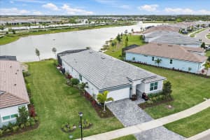 11463 Myakka Blue Dr, VENICE
