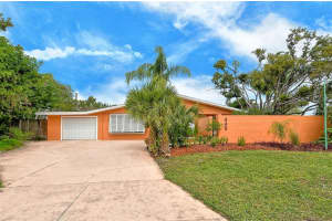 449 Redwood Rd, VENICE