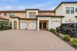 10212 Staggerbush Dr #202, VENICE