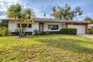 2242 SUNNYSIDE LANE, SARASOTA, FL 34239 - MLS#MFRN6142436