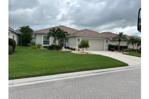421 PINEWOOD LAKE DRIVE, VENICE, FL 34285 - MLS#MFRN6142440