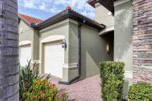 10805 WHISK FERN DRIVE, VENICE, FL 34293 - MLS#MFRN6142443