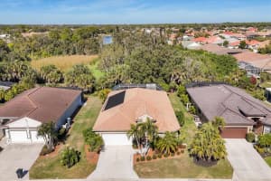 407 PINEWOOD LAKE DRIVE, VENICE, FL 34285 - MLS#MFRN6142446