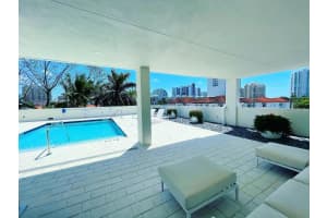 332 COCOANUT AVENUE, SARASOTA, FL 34236 - MLS#MFRN6142475