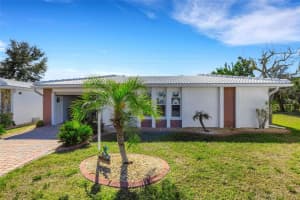 402 CIRCLEWOOD DRIVE, VENICE, FL 34293 - MLS#MFRN6142484