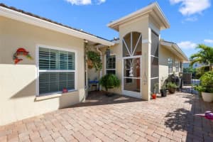 211 VISTA DEL LAGO WAY, VENICE, FL 34292 - MLS#MFRN6142529