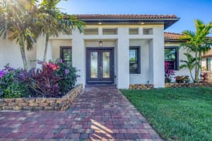 15504 HENNIPEN CIRCLE, PORT CHARLOTTE, FL 33981 - MLS#MFRN6142549