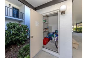 1211 CAPRI ISLES BOULEVARD, VENICE, FL 34292 Sold 02/25/26