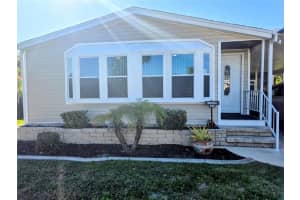 722 Watersedge St, ENGLEWOOD