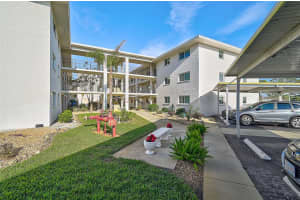 708 TAMIAMI TRAIL, VENICE, FL 34285 - MLS#MFRN6142625