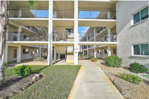 708 TAMIAMI TRAIL, VENICE, FL 34285 - MLS#MFRN6142625