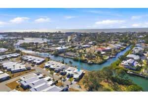 621 FAIR WINDS DRIVE, NOKOMIS, FL 34275 - MLS#MFRN6142712