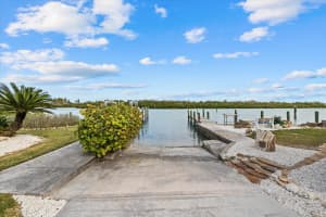 611 CASEY KEY ROAD, NOKOMIS, FL 34275 - MLS#MFRN6142714