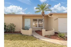 1215 MANGO AVENUE, VENICE, FL 34285 - MLS#MFRN6142720