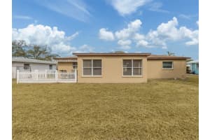 1215 MANGO AVENUE, VENICE, FL 34285 - MLS#MFRN6142720