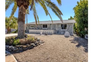 325 Palmetto Rd W, NOKOMIS