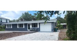 4090 Pelican Shores Cir, ENGLEWOOD