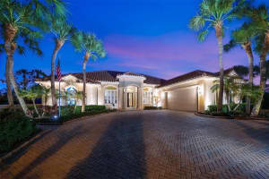 6 Saint Martin Cir, ENGLEWOOD