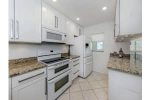 435 CERROMAR LANE, VENICE, FL 34293 - MLS#MFRN6142886