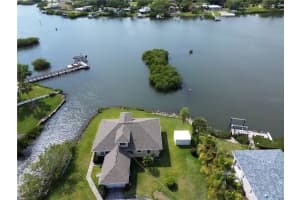 498 BUENA VISTA DRIVE, NOKOMIS, FL 34275 - MLS#MFRN6142938