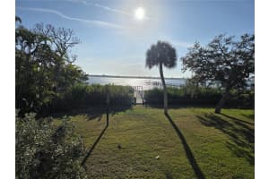 1079 BAYSHORE DRIVE, ENGLEWOOD, FL 34223 - MLS#MFRN6142997