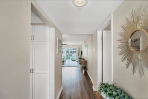 210 SANTA MARIA STREET, VENICE, FL 34285 - MLS#MFRN6143156