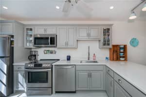 1041 CAPRI ISLES BOULEVARD, VENICE, FL 34292 - MLS#MFRN6143176