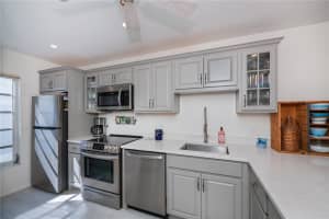 1041 CAPRI ISLES BOULEVARD, VENICE, FL 34292 - MLS#MFRN6143176