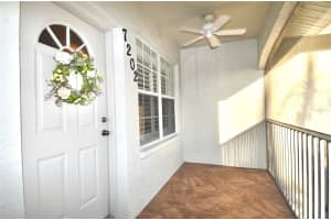 7202 L Pavia Blvd #7202, VENICE