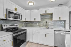 500 PARK BOULEVARD, VENICE, FL 34285 - MLS#MFRN6143347