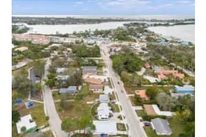 240 COLONIA LANE, NOKOMIS, FL 34275 - MLS#MFRN6143350