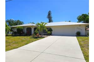 492 E Shade Dr, VENICE