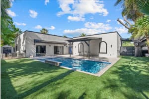 1185 SHADE AVENUE, SARASOTA, FL 34237 - MLS#MFRN6143460