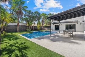 1185 SHADE AVENUE, SARASOTA, FL 34237 - MLS#MFRN6143460