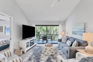 667 BIRD BAY CIRCLE, VENICE, FL 34285 - MLS#MFRN6143485