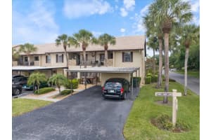 335 Three Lakes Ln #b, VENICE