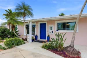 704 PORTIA STREET, NOKOMIS, FL 34275 - MLS#MFRN6143624