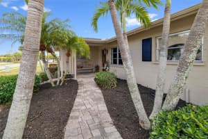 3136 GULF GATE DRIVE, SARASOTA, FL 34231 - MLS#MFRN6143660