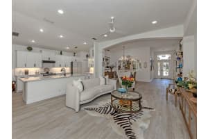 404 PINEWOOD LAKE DRIVE, VENICE, FL 34285 - MLS#MFRN6143666