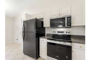 2258 PENNSYLVANIA TERRACE, NORTH PORT, FL 34291 - MLS#MFRN6143843