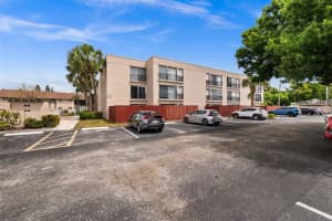 2763 WOODGATE LANE, SARASOTA, FL 34231 - MLS#MFRN6143851