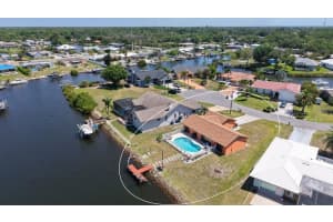 723 Portia St N, NOKOMIS