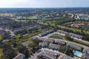8657 Palmer Park Cir, SARASOTA