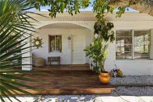 624 BAYSHORE ROAD, NOKOMIS, FL 34275 - MLS#MFRN6143903